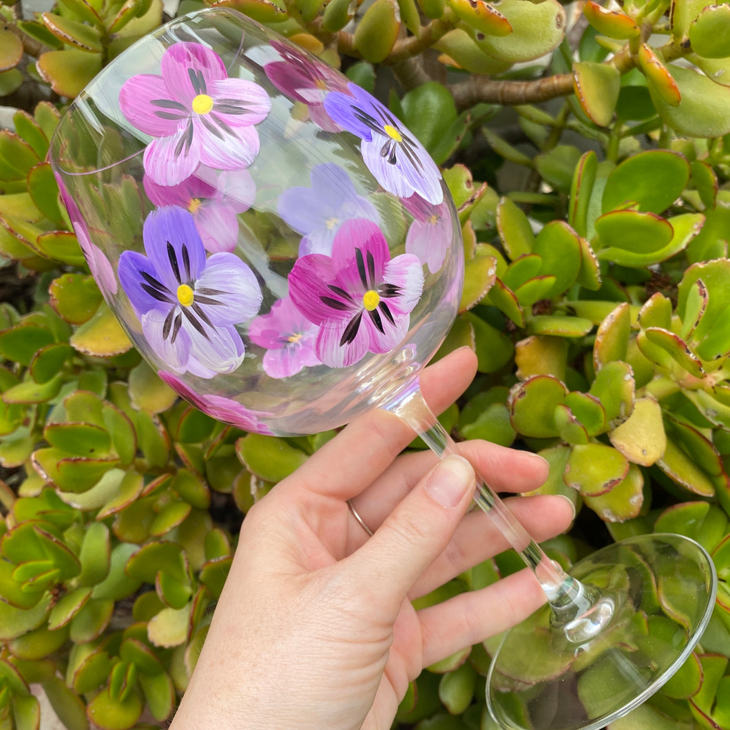 Purple & Pink stemmed wine glass